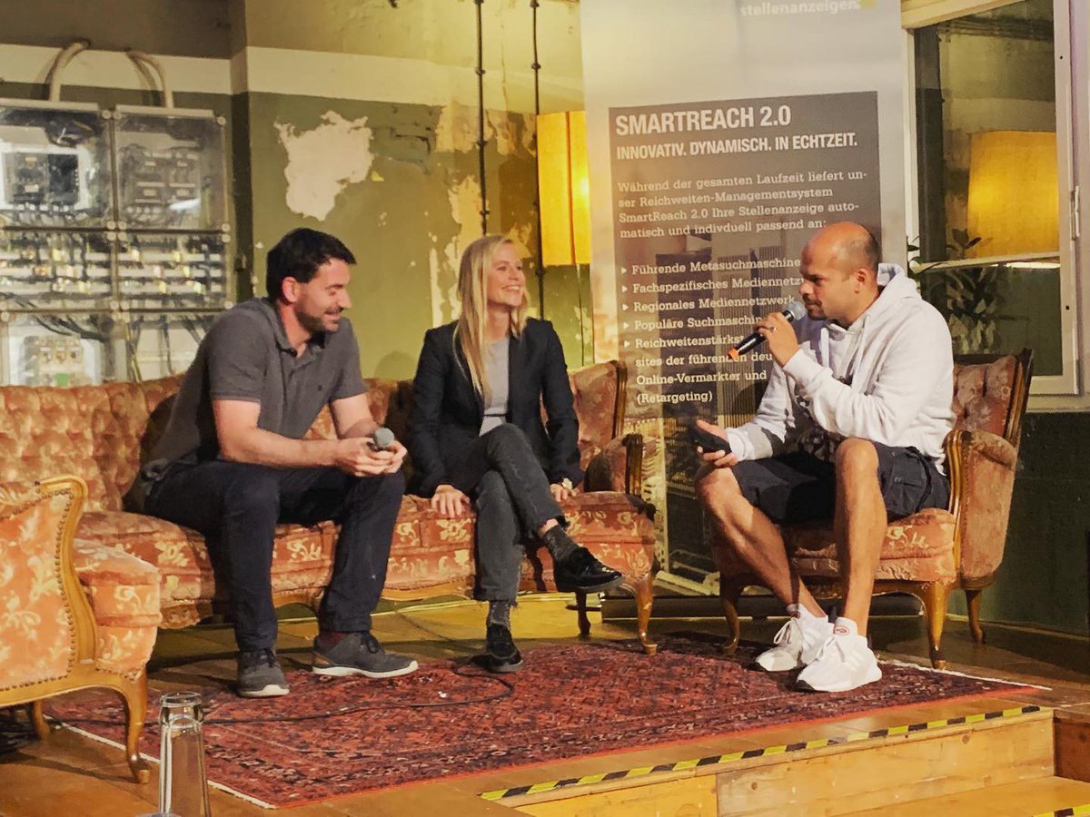 hrtecnight's tweet photo. Gestern hatten wir eine perfekte HR TEC Night in #Stuttgart! Danke an unsere Referenten @Mary_Leut &amp; Simon von @100_Worte und unsere Sponsoren @stellenanzeigen @Glassdoor &amp; #emplify für dieses gelungene Event! 👍🏻
🔜 #Hamburg #München &amp; co. 
#hrtn8 https://t.co/QgrgmAPUVM