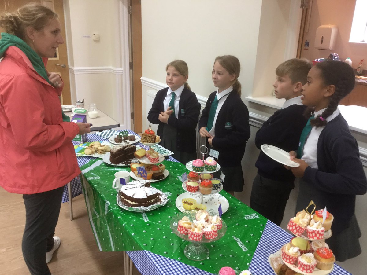 silverstonesch's tweet photo. Well done Silverstone Village, a brilliant coffee morning with some wonderful helpers who said they had a great time serving the community! #macmillancoffeemorning #community https://t.co/s61ipkw1Un