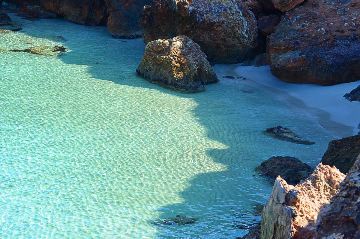 SPENDINibiza's tweet photo. ¿Qué ver en #Ibiza? 
10 razones por las que la isla tiene que ser tu próximo destino.
👉 https://t.co/BCoM9nGUqf https://t.co/MYOPNazKUH