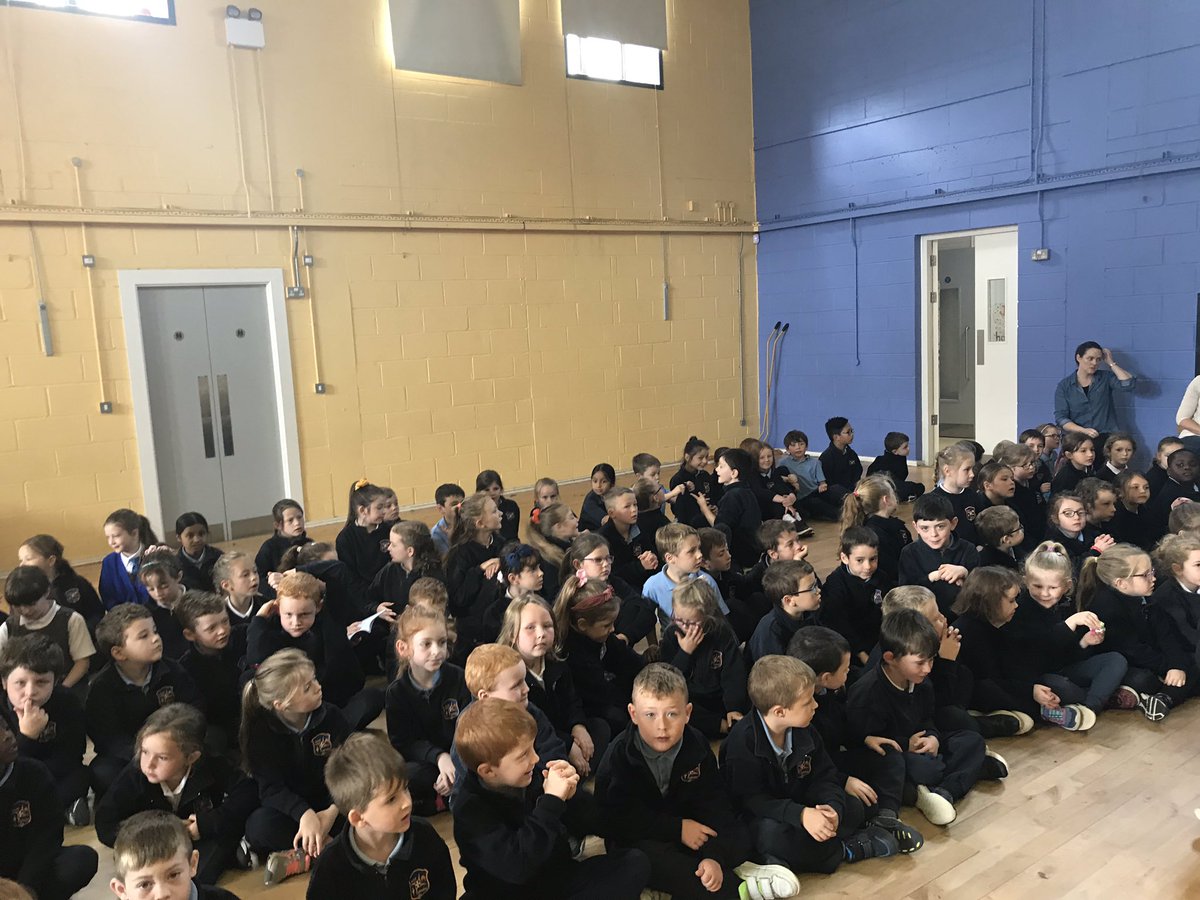 frpaddybyrne's tweet photo. Wonderful school mass in @SAbbeyleix a great school community https://t.co/pUFuTvCKOY