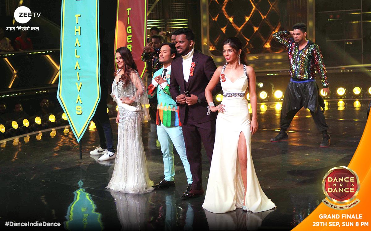 ZeeTV's tweet photo. The epic conclusion of India's biggest dance battle is waiting for you! 😍😍

Watch the #DIDGrandFinale this Sun, 29th September, 8 pm onwards only on #ZeeTV.

#DanceKaJungistaan #DanceIndiaDance #BattleOfTheChampions @Bhawna_Khanduja @salsasneha @CardozPaul @NirmaltamangDID https://t.co/JlLJ9X96vh
