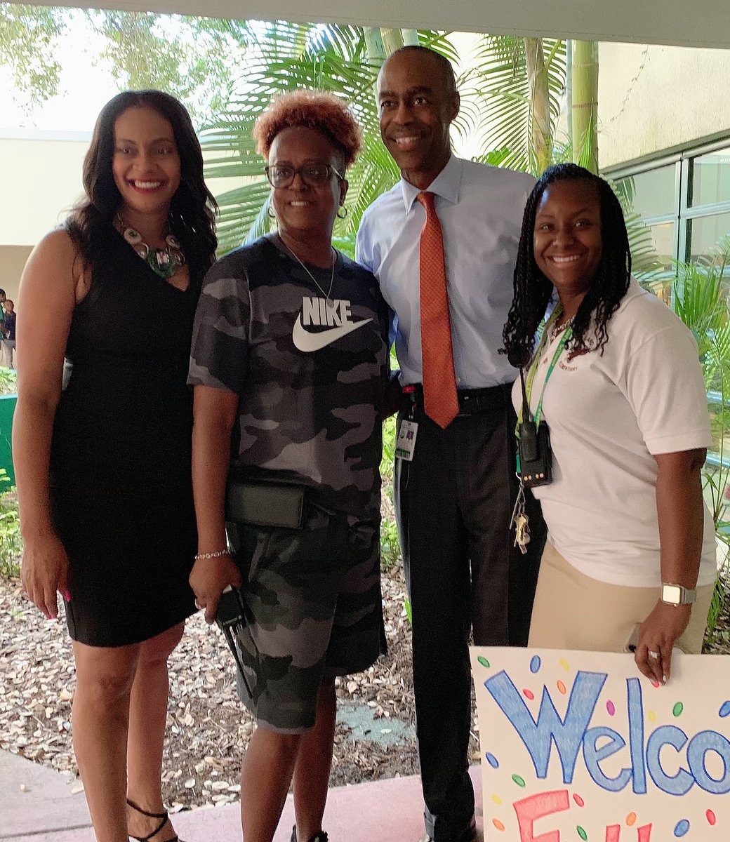 BCPS_DeputySupt's tweet photo. It’s FlashBack Friday!
@Dillardelm “Dads Take Your Child to School” was an AMAZING event at Dillard Elementary. Let’s take you back to Wednesday. Thank you to @ReverendRos and our Superintendent Robert Runcie for your continuous support. #OSPABest #BestofOSQ #Dillard #Cadre7 https://t.co/Unr1yem0YD
