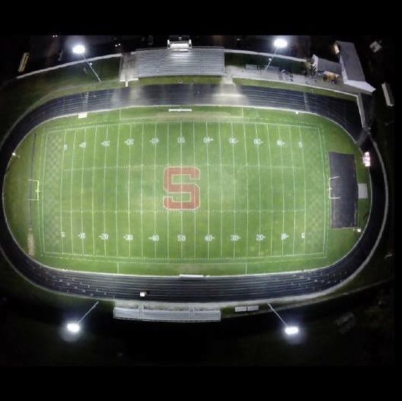 cblock21's tweet photo. There’s just something different about waking up on a Friday when you know you’re spending the night on the sidelines for some Friday Knight Lights @GridironKnights https://t.co/BPUG9rVSvq