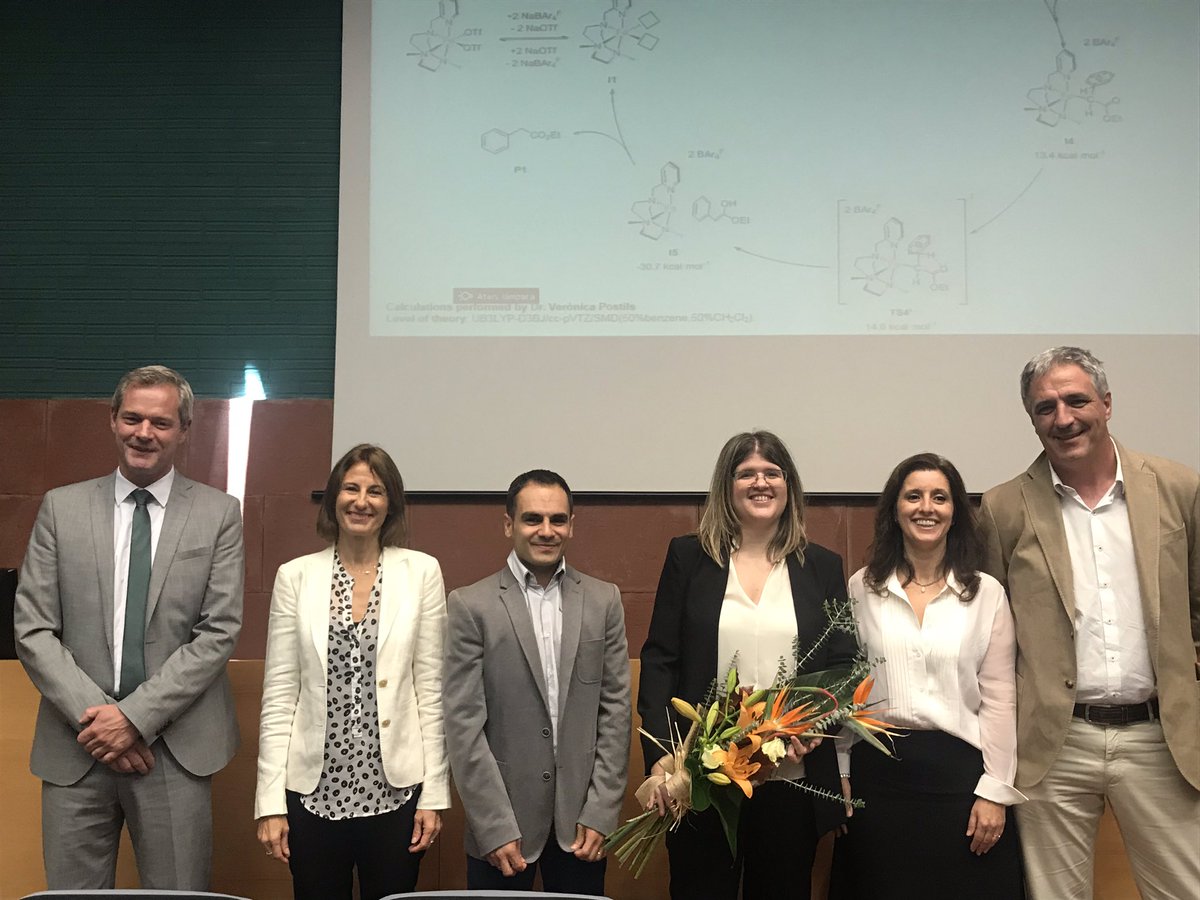 QBIScat_UdG's tweet photo. We have a new doctor in the group! Congratulations @Moniq16 for your excellent work! #NewDoctor 

@MiquelCostas @h_albhernan25 
@udgdoctorat @IQCCUdG https://t.co/lmZNIV0wQf