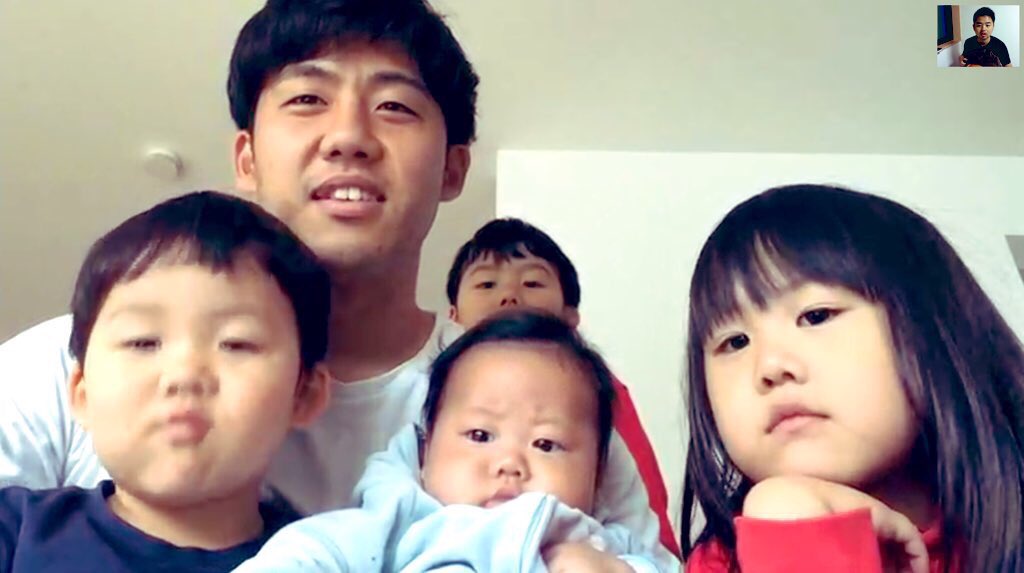 タカサカモト Footlingual サッカー日本代表の遠藤航選手 Wataru09 とskypeレッスンすると途中で似た顔の人が現れて しかも次々に増えていく現象 タカサカモト Footlingual サッカー日本代表の遠藤航選手 Wataru09 とskypeレッスンすると途中で似た顔の人が現れて しかも次々に増えていく現象