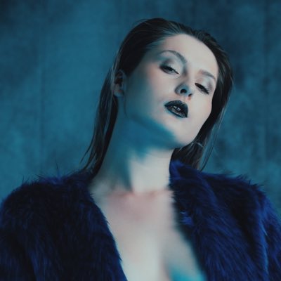 _HannahHarper's tweet photo. #NewProfilePic https://t.co/6xZIOz1G2v