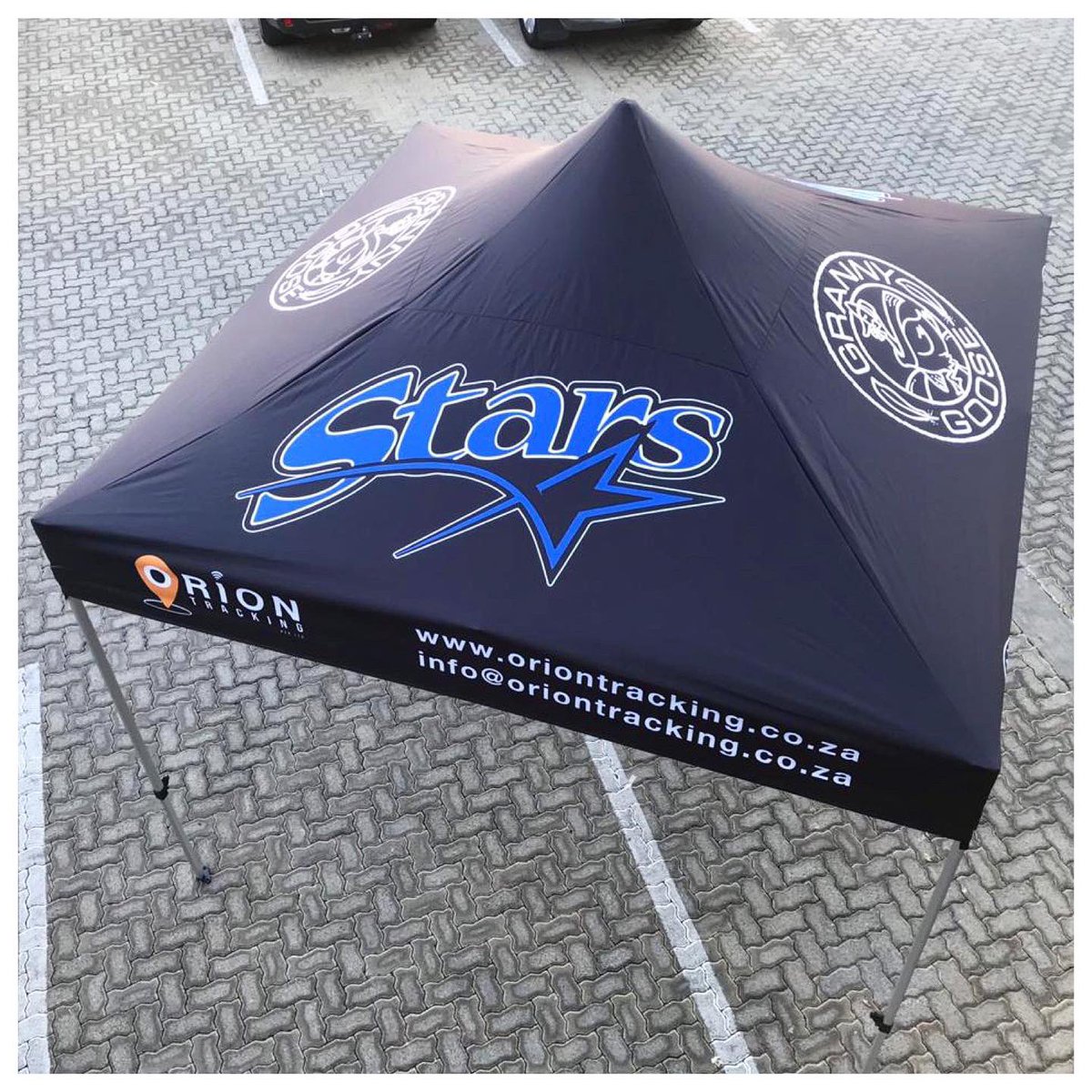 fineline_sa's tweet photo. Beat the heat and get in the shade with these custom 3m x 3m gazebos!

#FinelineDesignSA #LargeFormatPrinting #Signage #Branding #OfficeSignage #RetailSignage #RetailBranding #OfficeBranding #Gazebo #BannersAndFlags

https://t.co/ALg3rs6bKg https://t.co/2qXhutaJKH