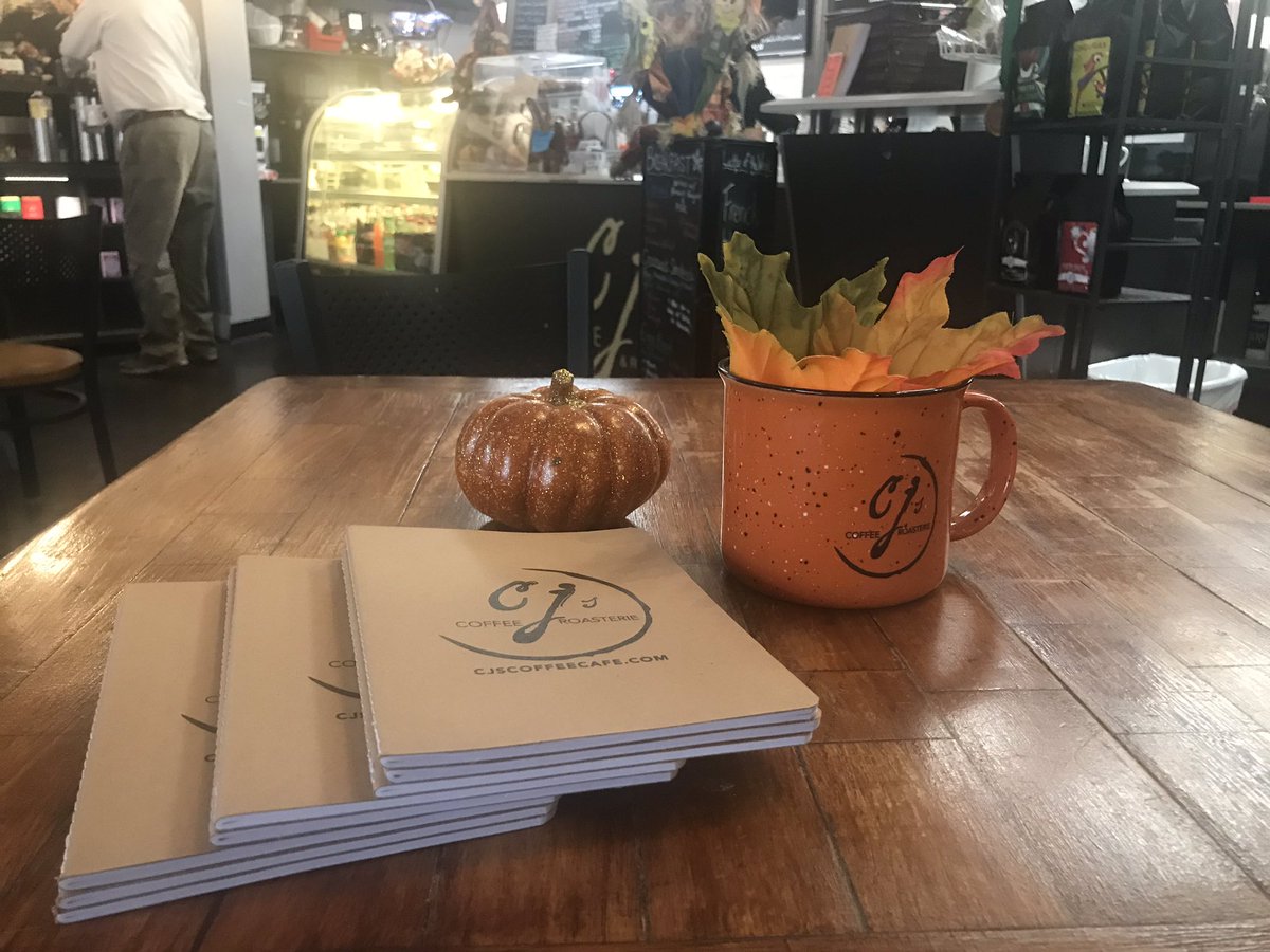 CJscoffeecafe's tweet photo. Well, it LOOKS like Fall.
#txwx #drinklocalcoffee #cjsonmain https://t.co/yS2ooIZjXM