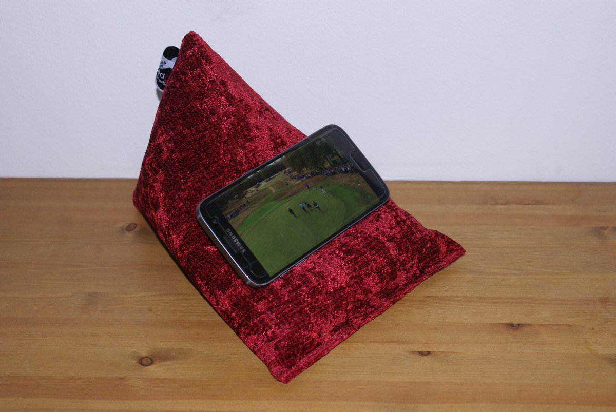 edgebeanbags's tweet photo. #competition #comp - to #win a #Techbed Mini, colour of your choice from core or sales range, simply like, RT&F and tell us who you see winning #RWC19.
The Techbed Mini, helping office workers watch the #RWC
Winner drawn Sat 28th am. https://t.co/XkcmlNm2Dk