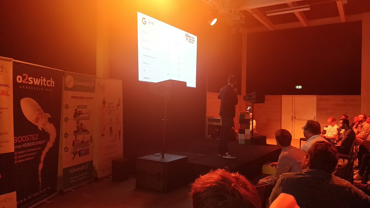 Kovannly's tweet image. #webinreims c&apos;est parti ! Bel endroit,  beau line-up, ça s&apos;annonce top! @o2switch