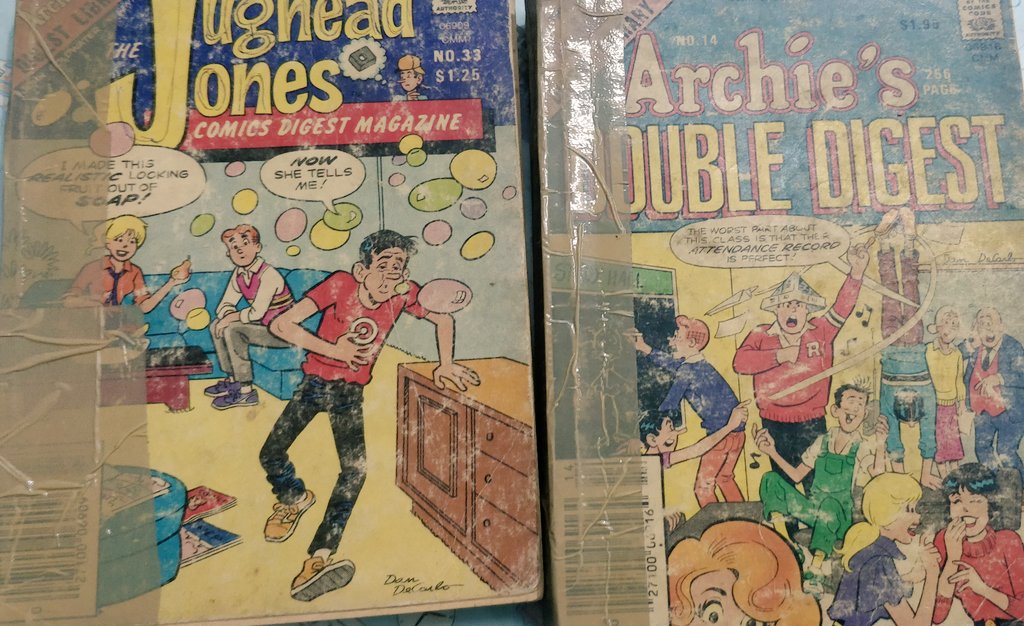 dpbanaji's tweet photo. It's funny how we get old but some things don't. #ArchiesComics #Archies  #ArchieIsAwesome #comics #ArchieComics #FridayFeeling  #FridayReads #Friday https://t.co/j6XlYJIK4v