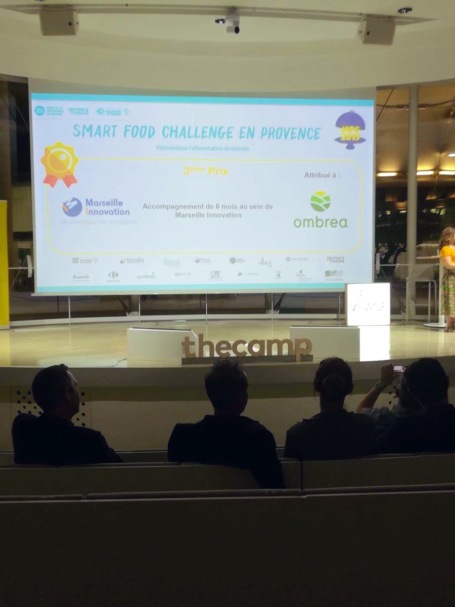marseilleinnov's tweet photo. 🍏🏆[#SMARTFOOD]C’était hier soir à @thecampProvence, #pitch finaux et remise des prix pour les lauréats du concours #smartfoodchallenge!

👏🏻 Bravo à tous les finalistes! @Telaquatwt @BeeLife_fr et pour finir @Ombreafr qui remporte 6 mois d’accompagnement chez @marseilleinnov! 🚀 https://t.co/EJICimZYwk