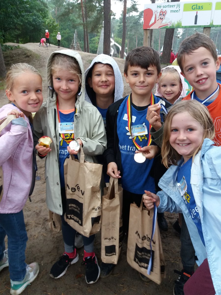 juf_JesVervloet's tweet photo. Iedereen winnaar in onze klas!#veldloop #trapleerke https://t.co/bZjXfKwAQD
