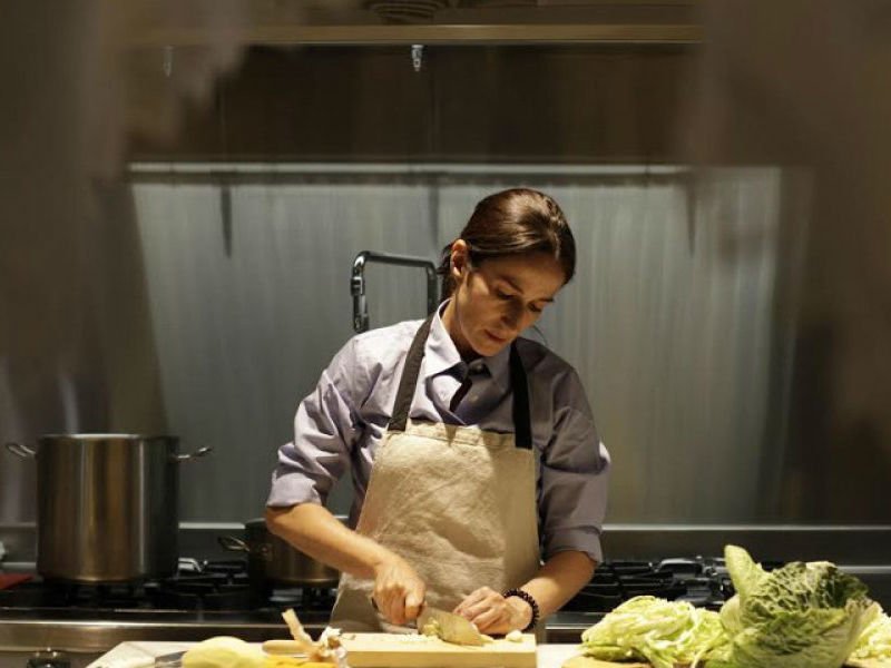 De cuando se encendieron los fogones del espectacular <a href="/CocidoCarmen/">El Cocido de Carmen</a>...

apicius.es/noticias/15364…

apicius.es lo contó #TalDíaComoHoy hace tres años