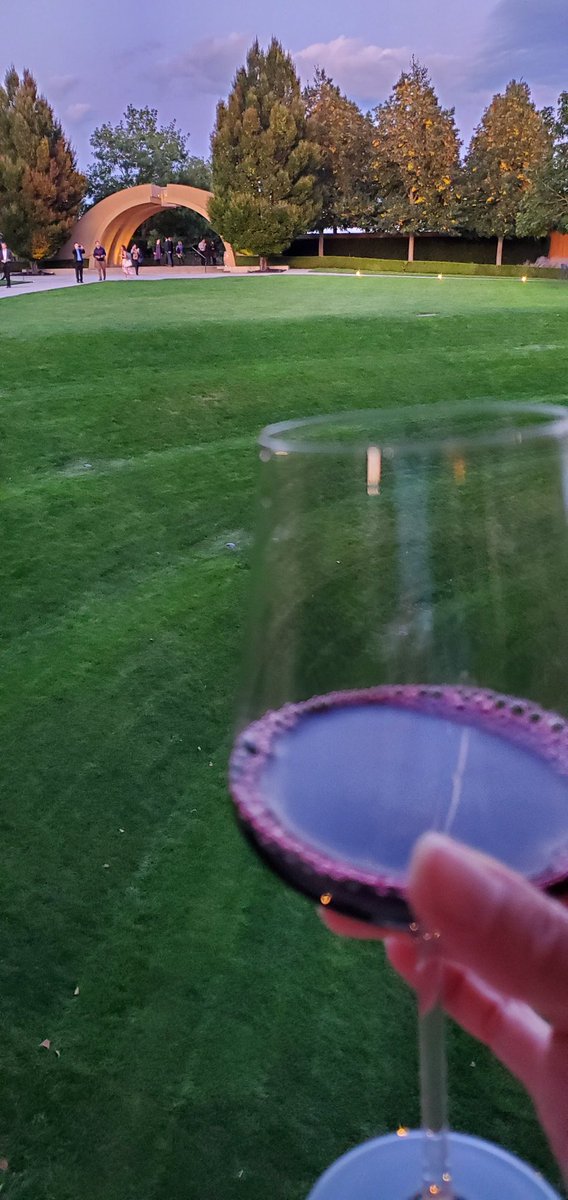 mniels4's tweet photo. #compasm2019 Mission Hills Winery night out https://t.co/gklI6AayZJ