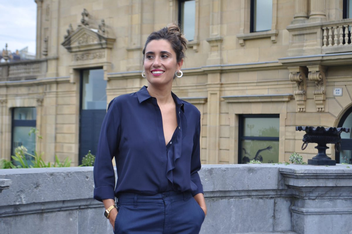 minimil_'s tweet photo. Vanessa Rodríguez, ideal de minimil, durante el Festival Internacional de Cine de San Sebastián. #SSIFF67.
#NewBasqueStyle https://t.co/wlXwvA3eYm