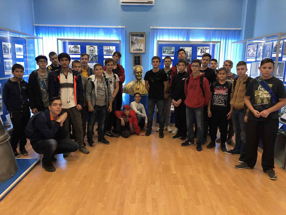 Ученик школы Чурсин Егор в составе команды «Звёздный десант» побывал на запуске ракеты «Союз-ФГ» с пилотируемым кораблём «Союз МС-15» с космодрома Байконур. Спасибо <a href="/depsamobr63/">Департамент образования Администрации г.о. Самара</a> за организацию поездки!