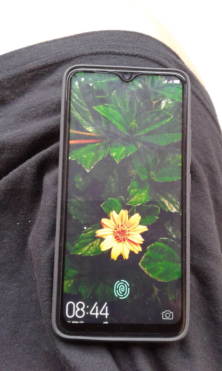 Margiftasia's tweet photo. I got my Tecno Phantom 9 delivered to me a few days ago courtesy of @TECNOMobileNG .
And here's a snippet of some of the pictures I've captured so far.
Thank you @LifeOfOsas @thereal_honey_ for the love.
#MyPhantom9Style #Phantom9experience #UnlockCAMission
*READ THIS THREAD https://t.co/Ra1voChKu5