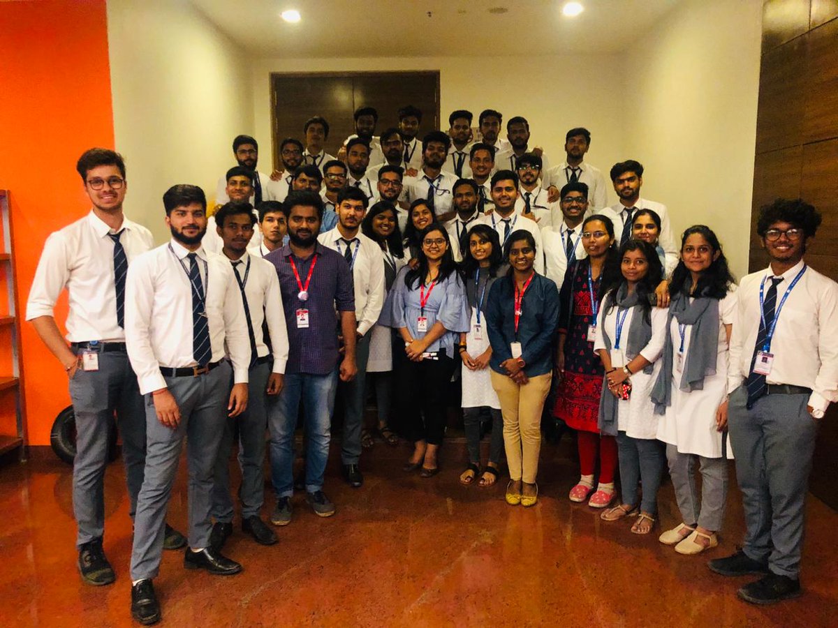 tweet_rahul2812's tweet photo. #TechmNIRMAAN
Amazing interactive sessions with makers labs. https://t.co/CwihuAY4Pu
