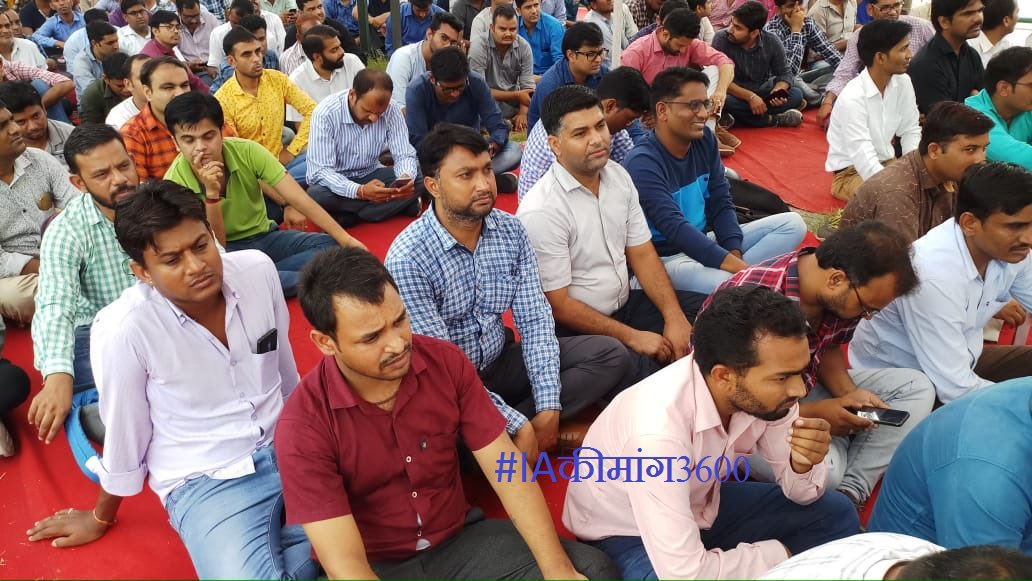aekanth3's tweet photo. #IAकीमांग3600 
हक है हमारा 3600!!

@aajtak @zeerajasthan_
@ndtv
@ravishndtv https://t.co/A3Ph0WHqeT