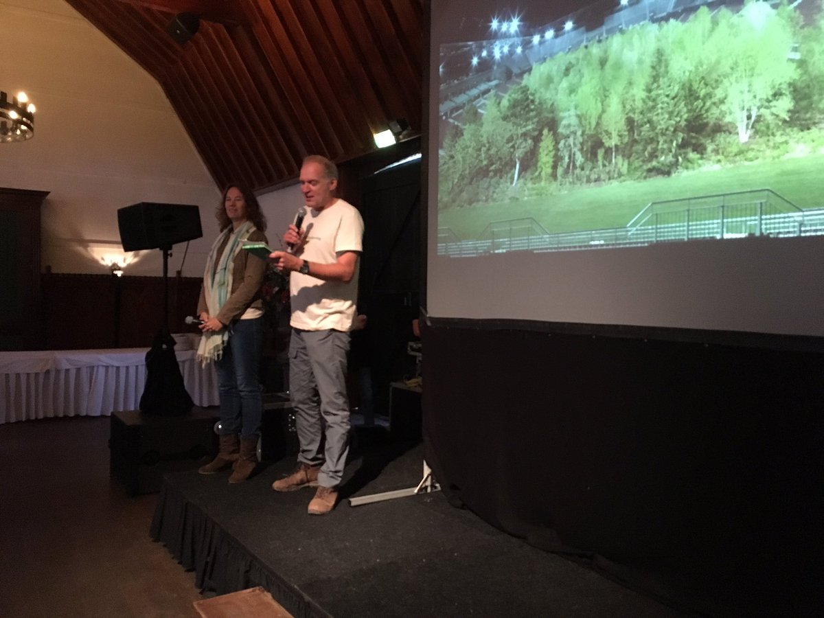 Petraket's tweet photo. Start van #beheerdersdag #vbne met workshops over klimaat, wolf, toezicht, akkerbeheer. #keuzestress. https://t.co/5VC0X9hcLL