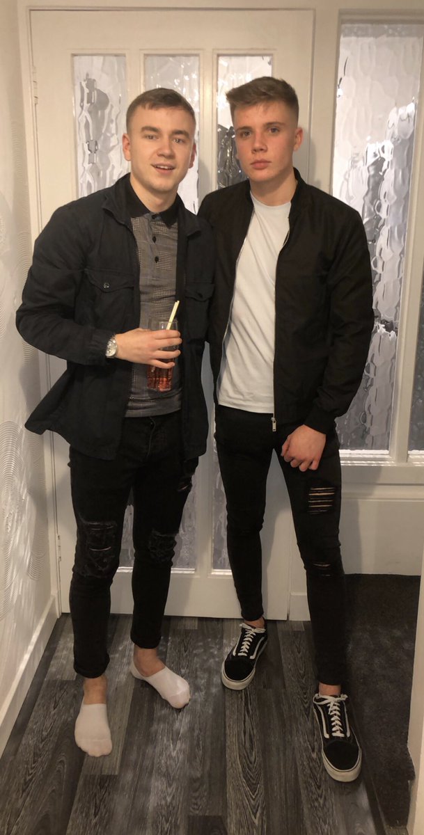 Tom_Watson14's tweet photo. Happy birthday ma boy, hope it’s a belter n have a class day @FraserSyme__ ❤️xx https://t.co/XbKFiv4bxg