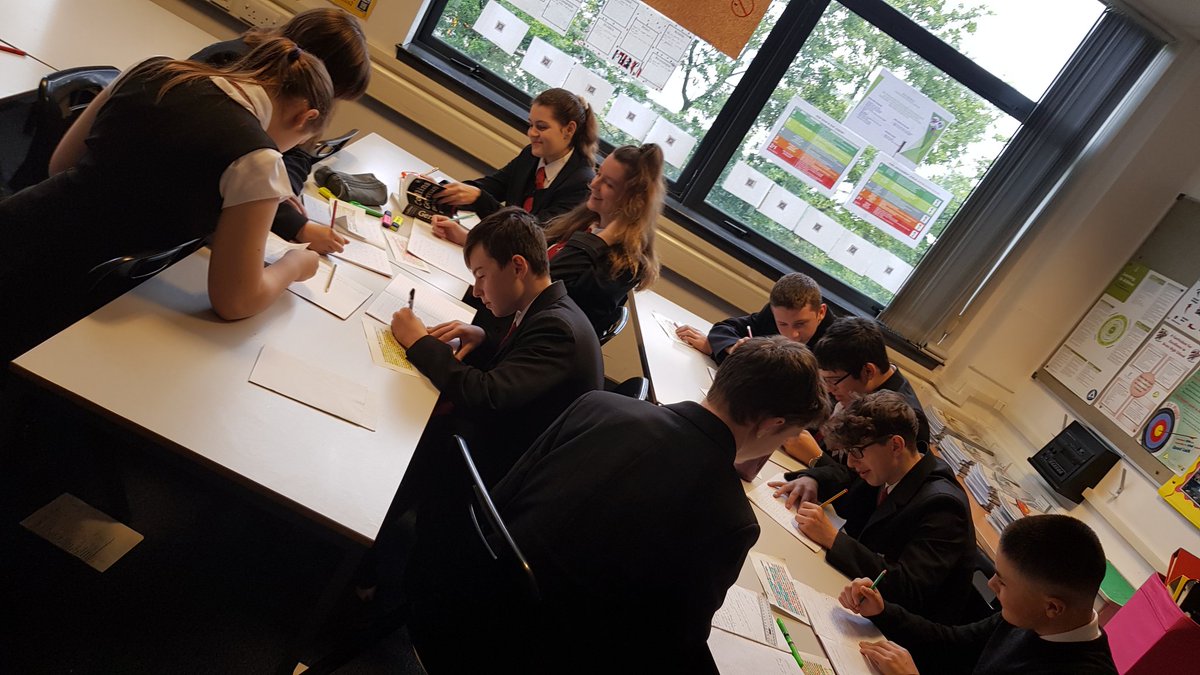 BraesModLang's tweet photo. The competition is real. S3 tackling side v side #tangledtranslation for the first time.
#problemsolving 
#LanguageLearning 
#mfltwitterati 
#Deutsch https://t.co/982rNJaBJF