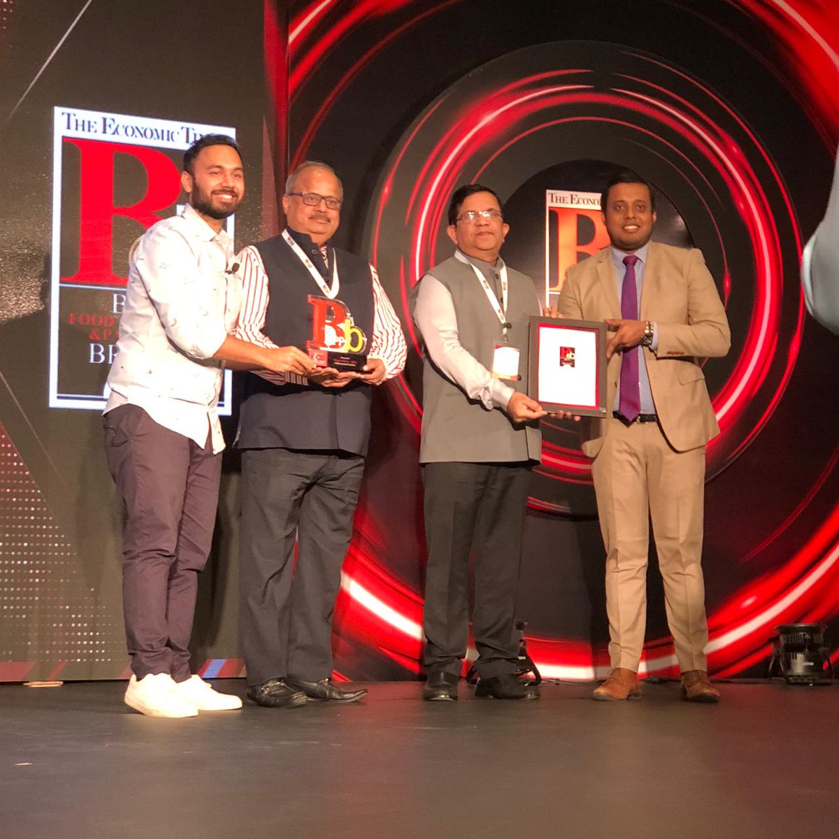 ET_Edge's tweet photo. #ETBestBrands #ETFPP | The Economic Times recognizes Reliance Industries Ltd - Relpet as one of the Best Food Processing and Packaging Brands 2019-20. Congratulations! https://t.co/jkaylRHHQF