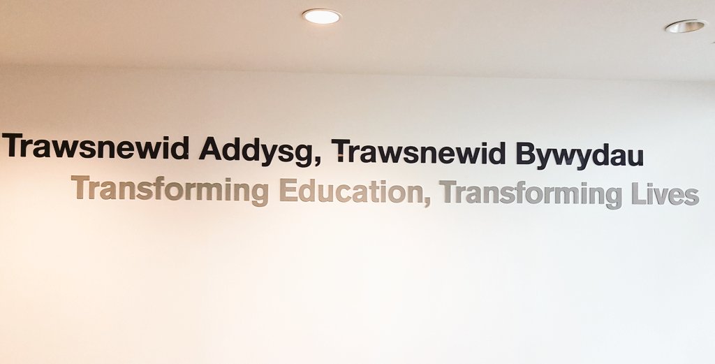 StudyUWTSD's tweet photo. Good morning! Let's brighten the day with lightbulb moments. #Employability &amp; #Enterprise Day for @athrofa level 6 students is starting soon at IQ in #Swansea. Careers, volunteering, enterprise, leadership, inclusivity,  creativity, visioning &amp; more. #FromHigherEdToHired @uwtsd https://t.co/Yp9B49cZXo