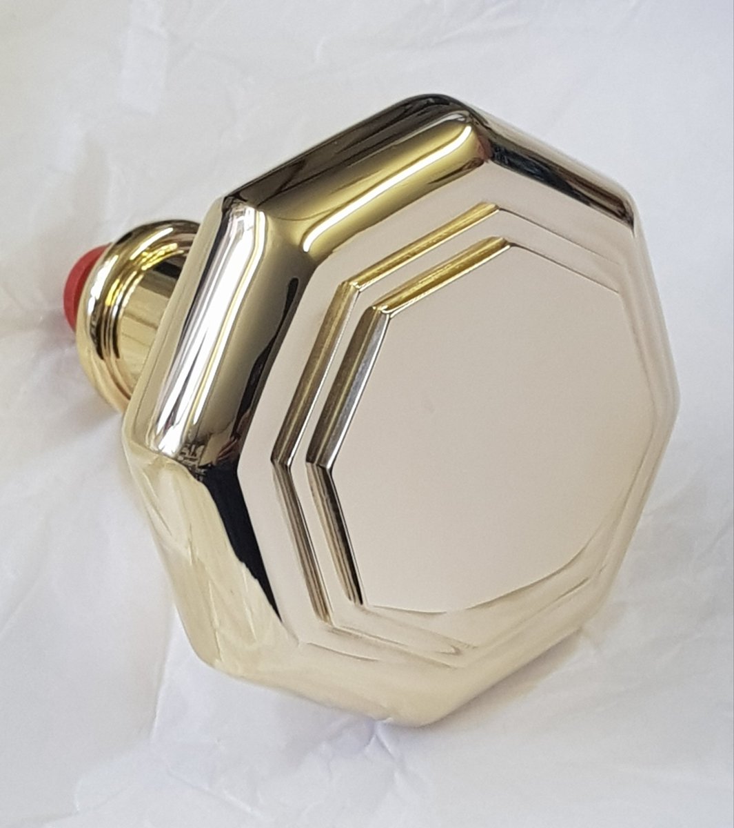 locks_lewis's tweet photo. Some absolutely beautiful #croftarchitecturalhardware solid brass door furniture going out to a happy customer today! Here we have a #Croft 4185 Octagonal Centre Door Knob and a 4140 #Croft  London Door Knocker.
#architecture #hardware #door #brass #home #interiordesign https://t.co/B7VhfXv0MI