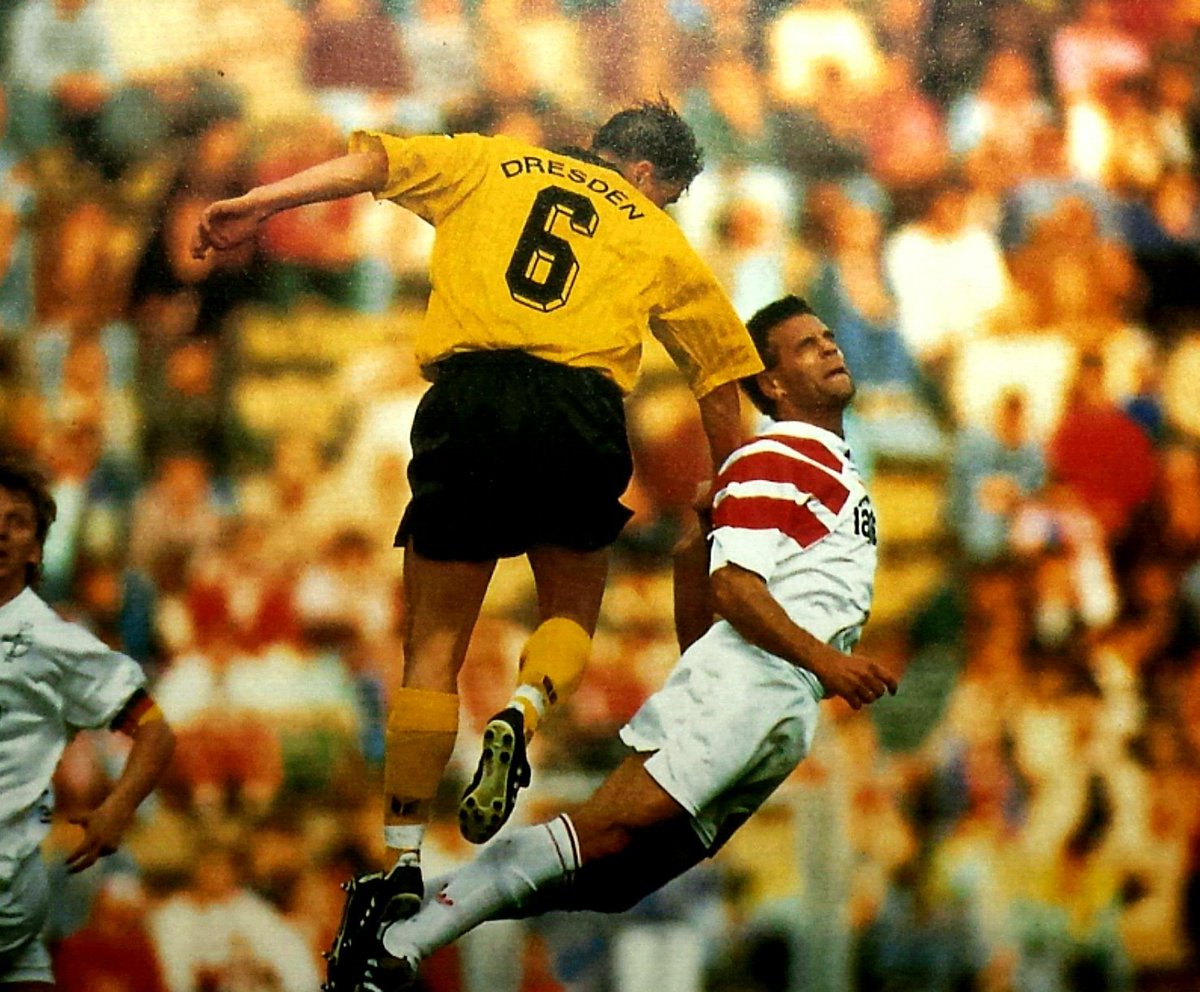 FreitalonTour's tweet photo. Euch einen tollen Freutach😊
Zwei von uns , der Bauch und @ulfkirsten9.Bundesliga #sgd1953 #ftlot #geschichte #bundesliga #ulf #kirsten #schwarze #renè #beuchel #1fcdynamodresden #bayer04leverkusen #oldschool https://t.co/0sAZVtMf6o