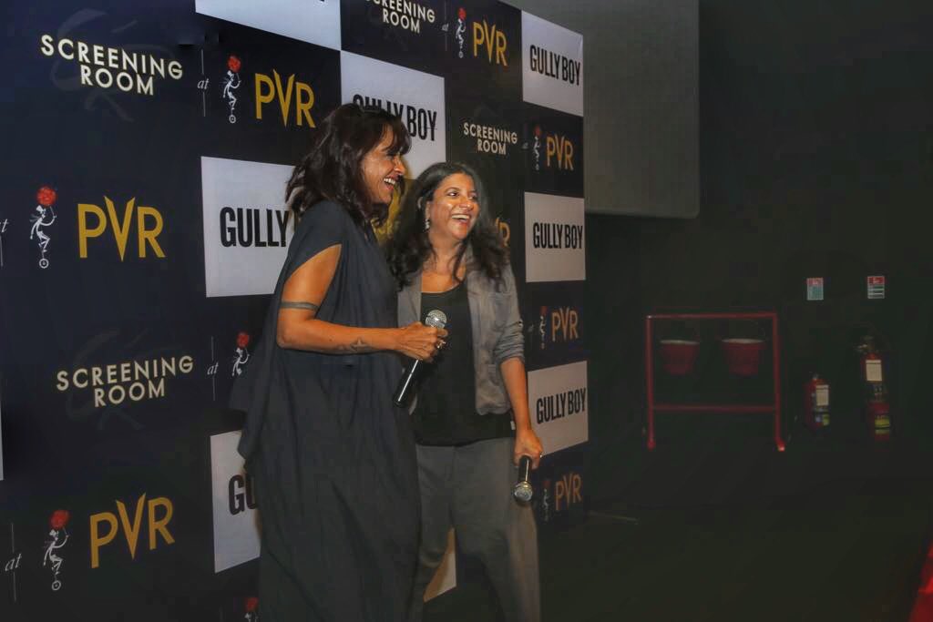 manasiscott's tweet photo. Was this much fun interviewing the director of India’s official entry to the @TheAcademy for @_PVRCinemas #masterclass 

Bring it home @ZoyaAkhtarOff #GullyBoy 

#FridayMotivation 
#GullyBoyForOscars 
#FridayVibes https://t.co/aGpoYlpq6b