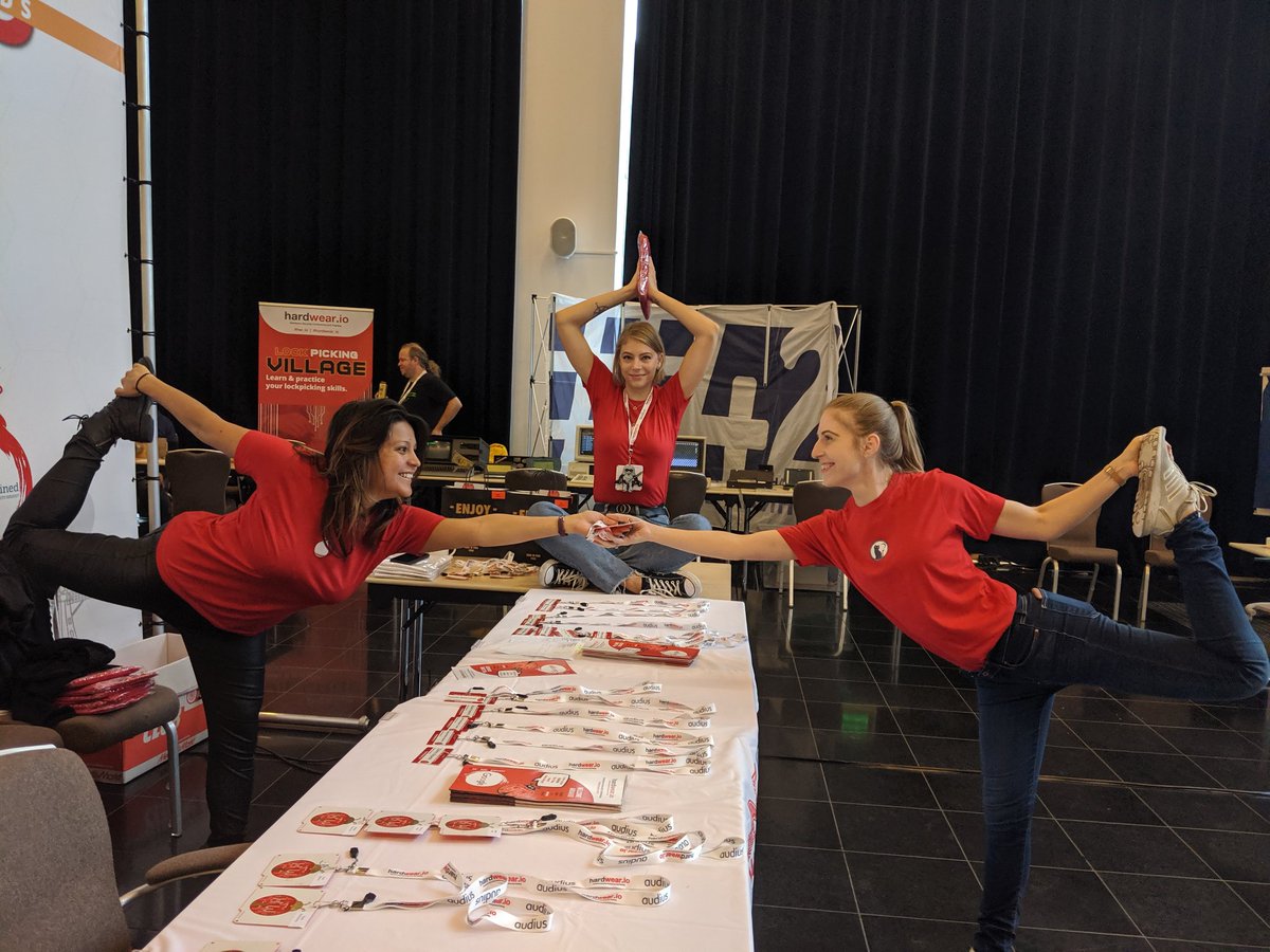 Morning yoga session at the registration desk #hw_io  💆🏾‍♀️👌🏽🌞