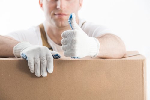 Our White Glove Service encompasses all types of transport and procedures such as dedicated transport, direct airfreight, dealing with customs clearance and providing timed deliveries as well as individual packing and even unpacking. 
everestlogistics.co.uk/white_glove_se…