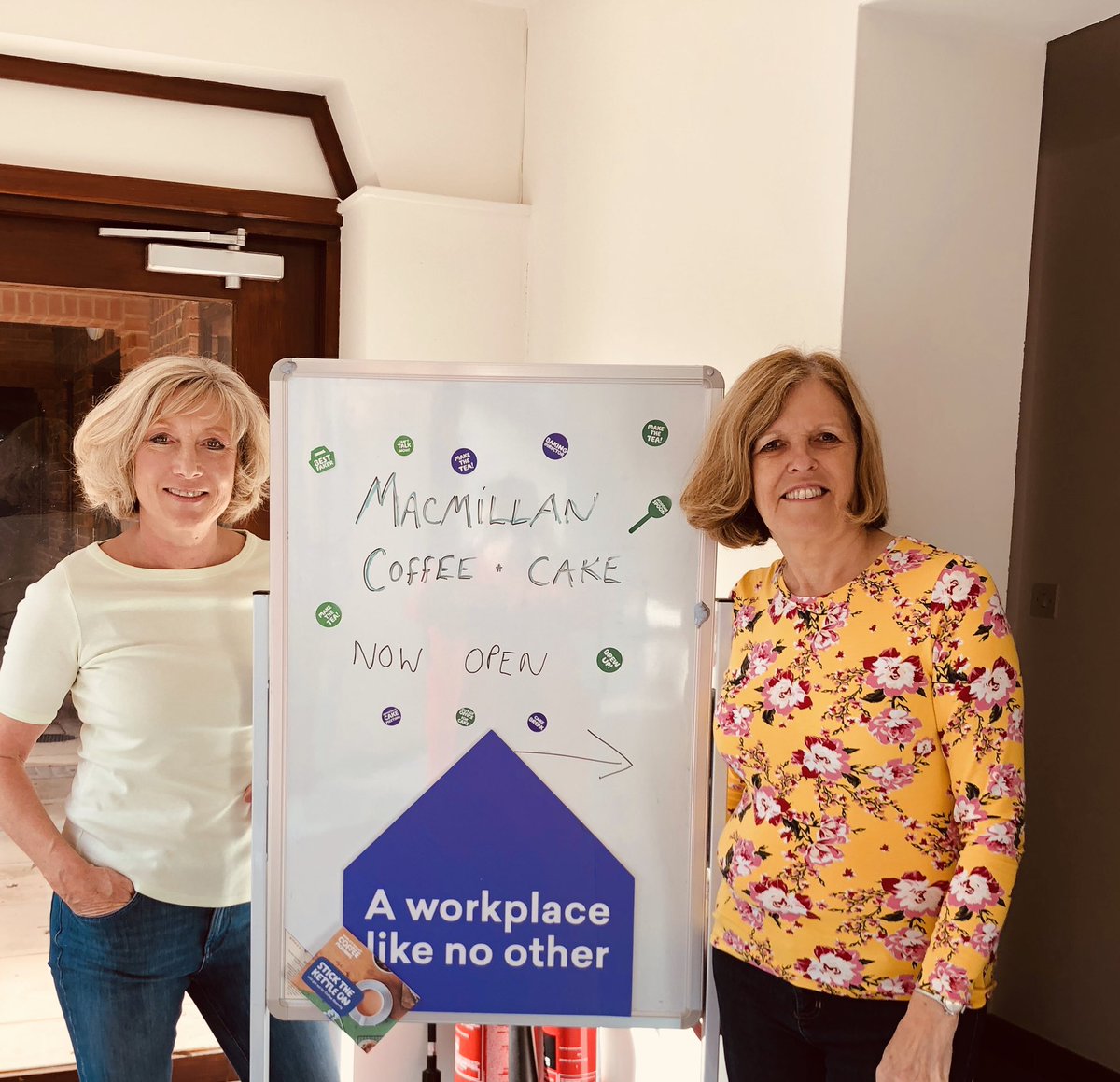 amandaparnel's tweet photo. Our amazing D&amp;G organisers of today’s #macmillancoffeemorning for @CotmanHousing &amp; @placesforpeople #PMD #IncomeRecovery &amp; #Landscapes just look at all those amazing cakes!! #pfpspirit #workplacelikenoother https://t.co/63fdBqoxY0
