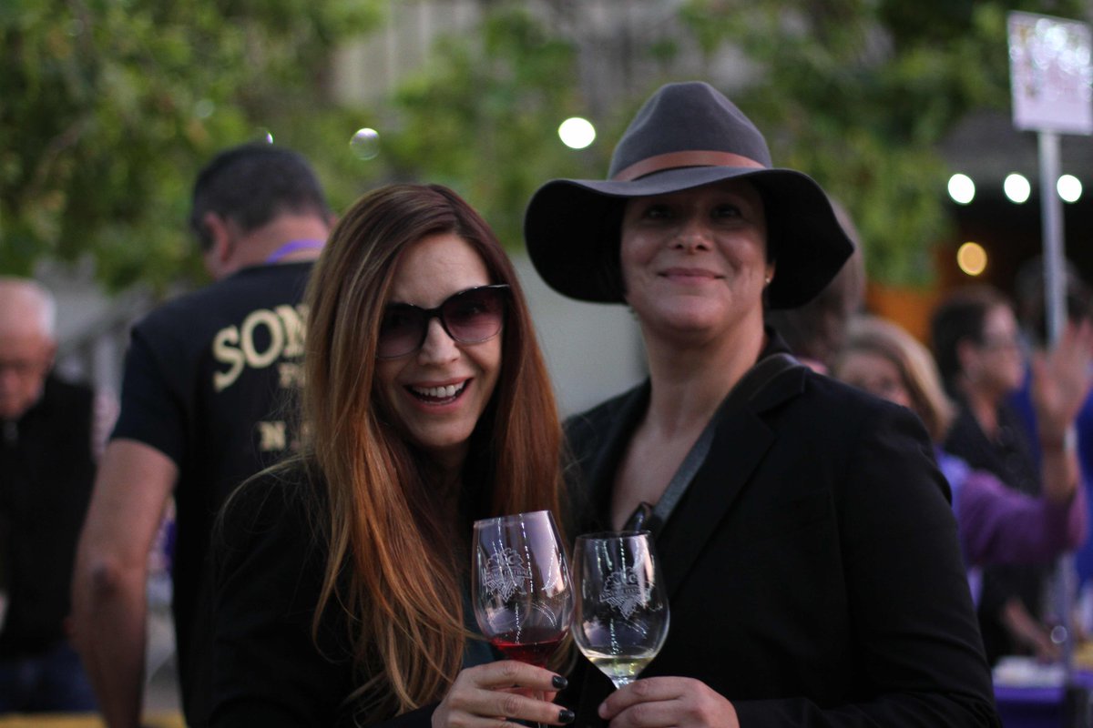Grab those dancing shoes and a friend and head to the Vintage Festival Gala happening tonight! Tickets are still available: See you there! valleyofthemoonvintagefestival.com/buy-tickets/