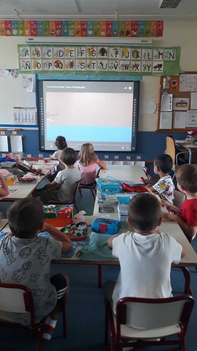 Hoy, al ser fiesta en la UJI, he aprovechado para ir a ver a mis chicos y chicas, y que contenta me he ido 😍😍 #PracticumI #MI1032A