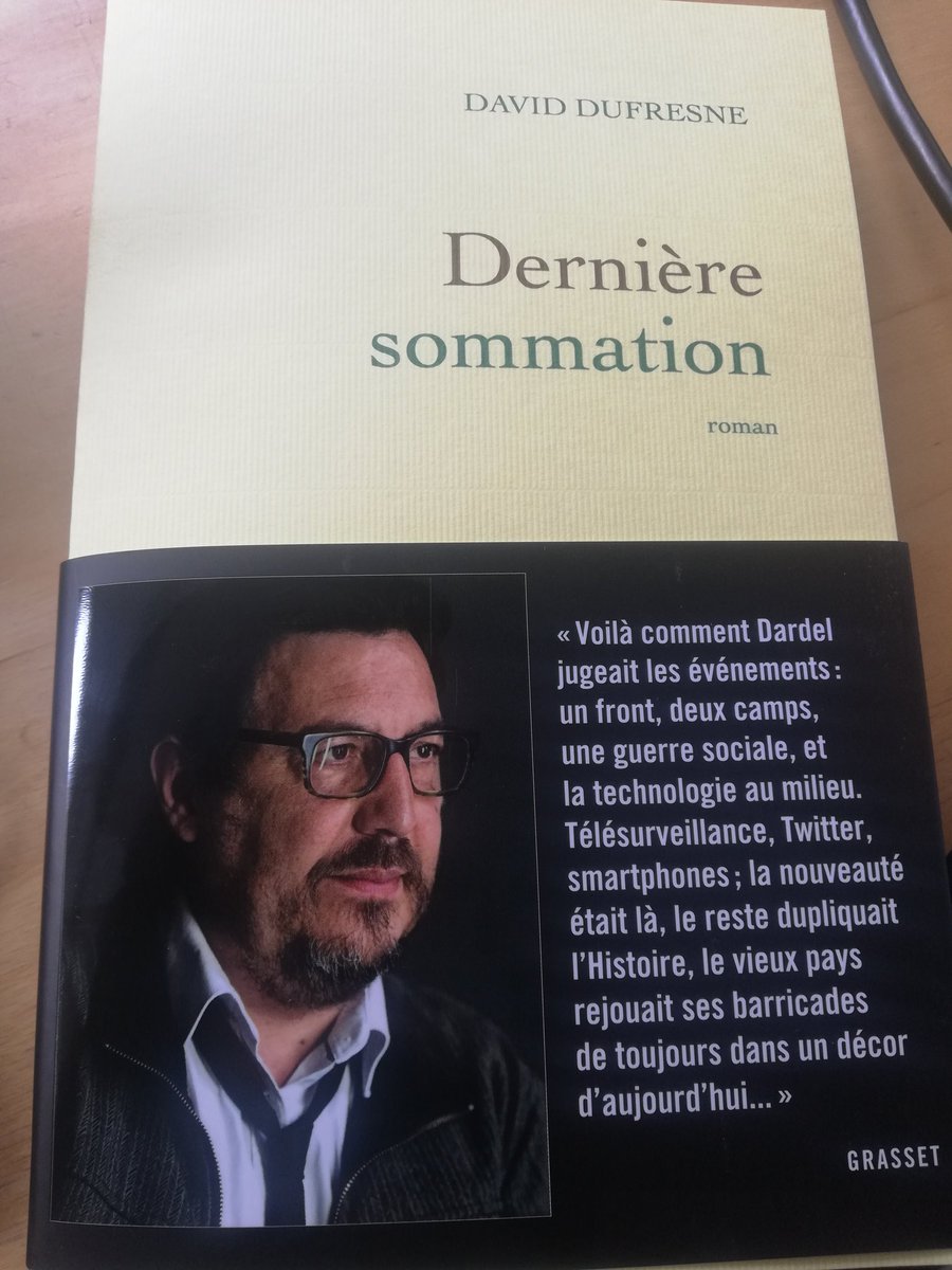 #AlloPlaceBeauvau on a enfin le dernier #livre de <a href="/davduf/">David Dufresne</a> aux <a href="/EditionsGrasset/">Grasset et Fasquelle</a> qui sort le 2 octobre en #librairie !!!
Ce sera très prochainement notre invité pour en parler sur #causecommune 93.1 FM et sur causecommune.fm.
#lire #Litterature #GiletsJaunes