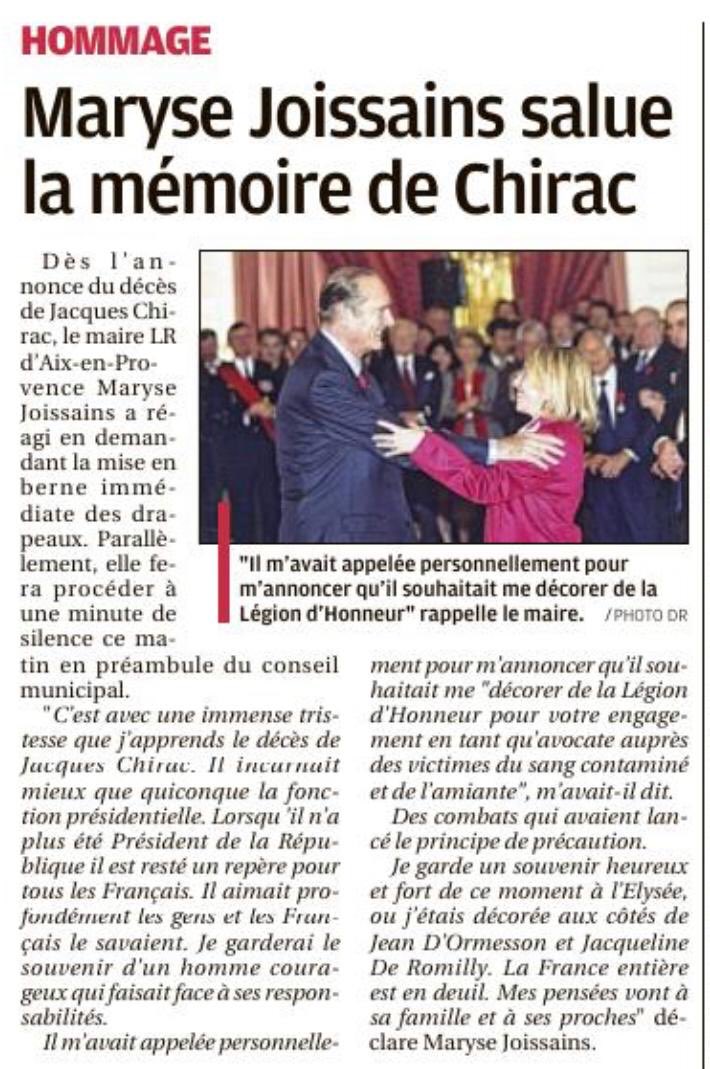 Hommage en préambule du conseil municipal à Jacques Chirac. Nous sommes tous en deuil. Les Aixois peuvent venir en mairie centrale signer le recueil de condoléances. #Chirac #Jacques_Chirac