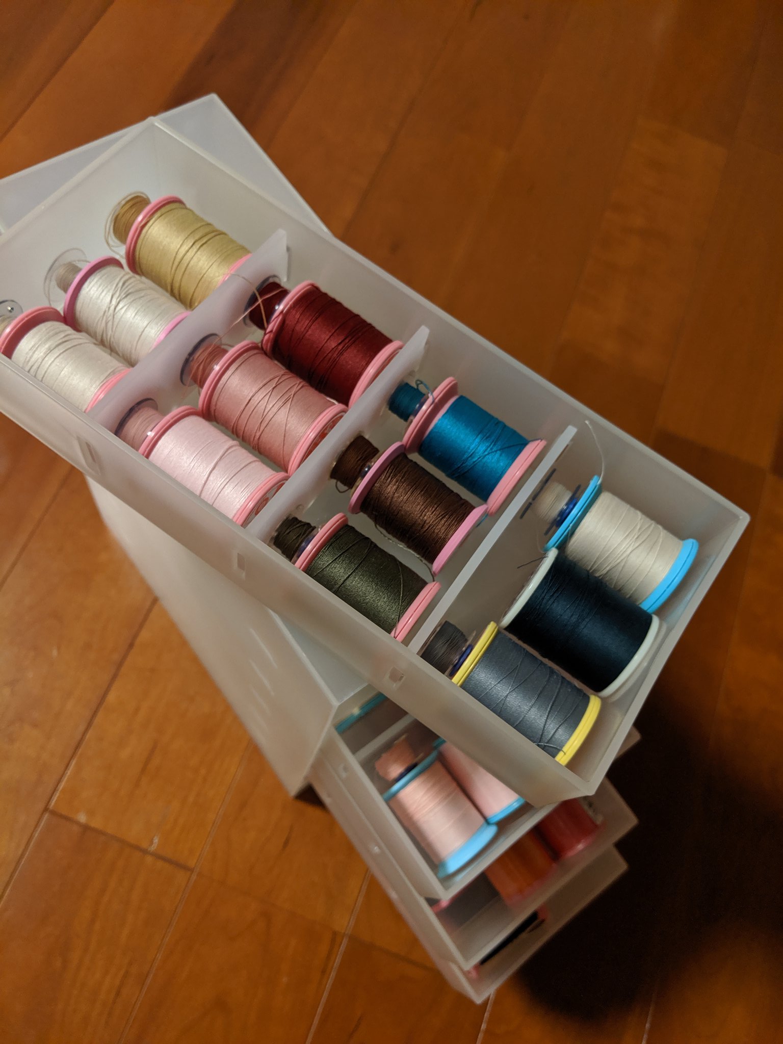 ダルマ印のミシン糸ケース 小引き出し12杯 小物収納 コレクション  