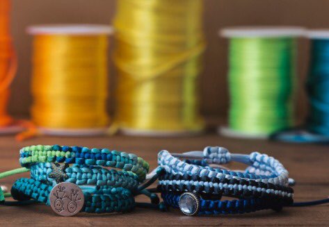 justiciacat's tweet photo. 🧶 Els #presos al #CPPonent col·laboren des de 2⃣0⃣1⃣7⃣ amb l'associació @PulserasCandela teixint braçalets de colors.
💵 Els beneficis de la venta són per la investigació del🎗càncer infantil a l'Hospital @SJDbarcelona_ca.
🤲 #solidaritat
👫 #comunitat
🔄 #reinserció https://t.co/FLuLYgtetE