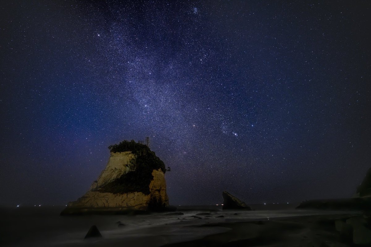 Seiyashigure 天気がいいので 夜のドライブに出かけました 星 星景写真 千葉 九十九里浜 東波見の鳥居 夫婦岩 雀島 月の砂漠 Seiyashigure 天気がいいので 夜のドライブに出かけました 星 星景写真 千葉 九十九里浜 東波見の鳥居 夫婦岩 雀島 月の砂漠