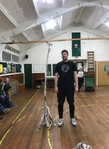 SuttonSnaggles tweet media