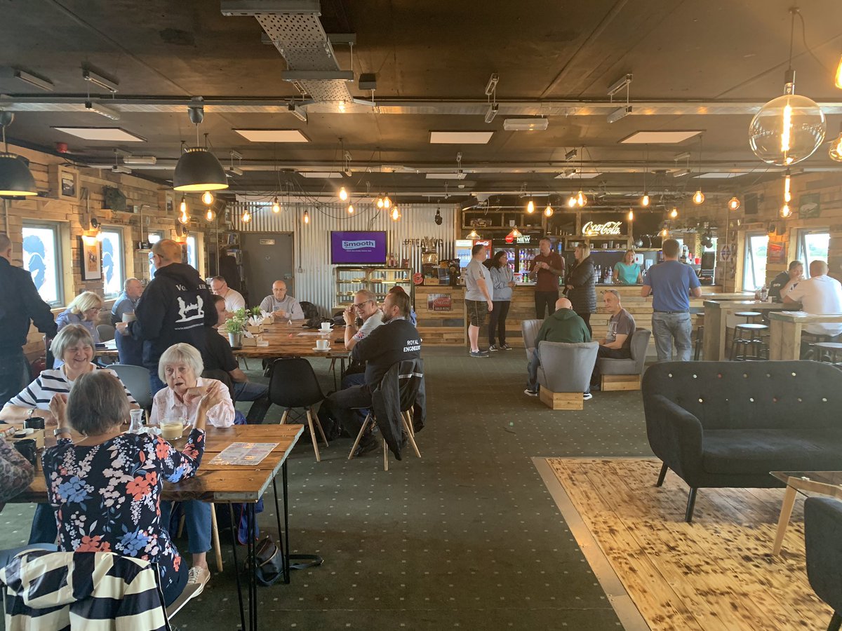 VeteransGarage's tweet image. Busy morning Wednesday with @HelpforHeroes breakfast club at the VG Lounge ... We also had the @SalfordCCG doing free health checks for attending Veterans until 1pm 🇬🇧

#TeamVG