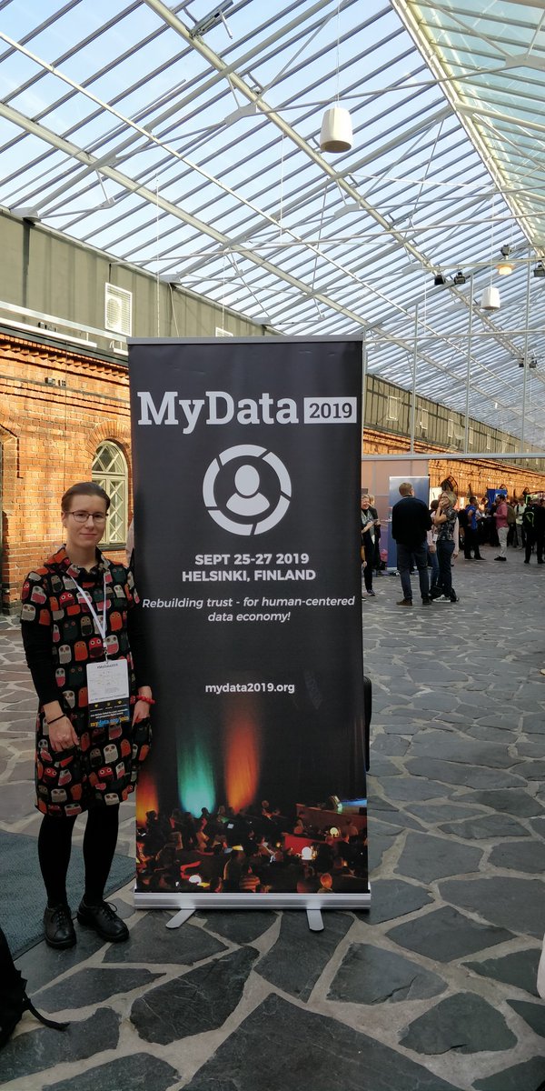 tietokide's tweet photo. @Uutisraivaaja huipentuu pian! Tiimimme tekee parhaillaan kokeiluna synteesiä eri käsityksistä datan omistajuudesta, oikeuksista ja toimijuudesta @mydataorg-kansalaisjärjestölle, joka on kerännyt käsityksiä jo pitkään. Nyt #MyData2019-konferenssissa täydennämme uusimmat pointit. https://t.co/6e0C9nYJcO