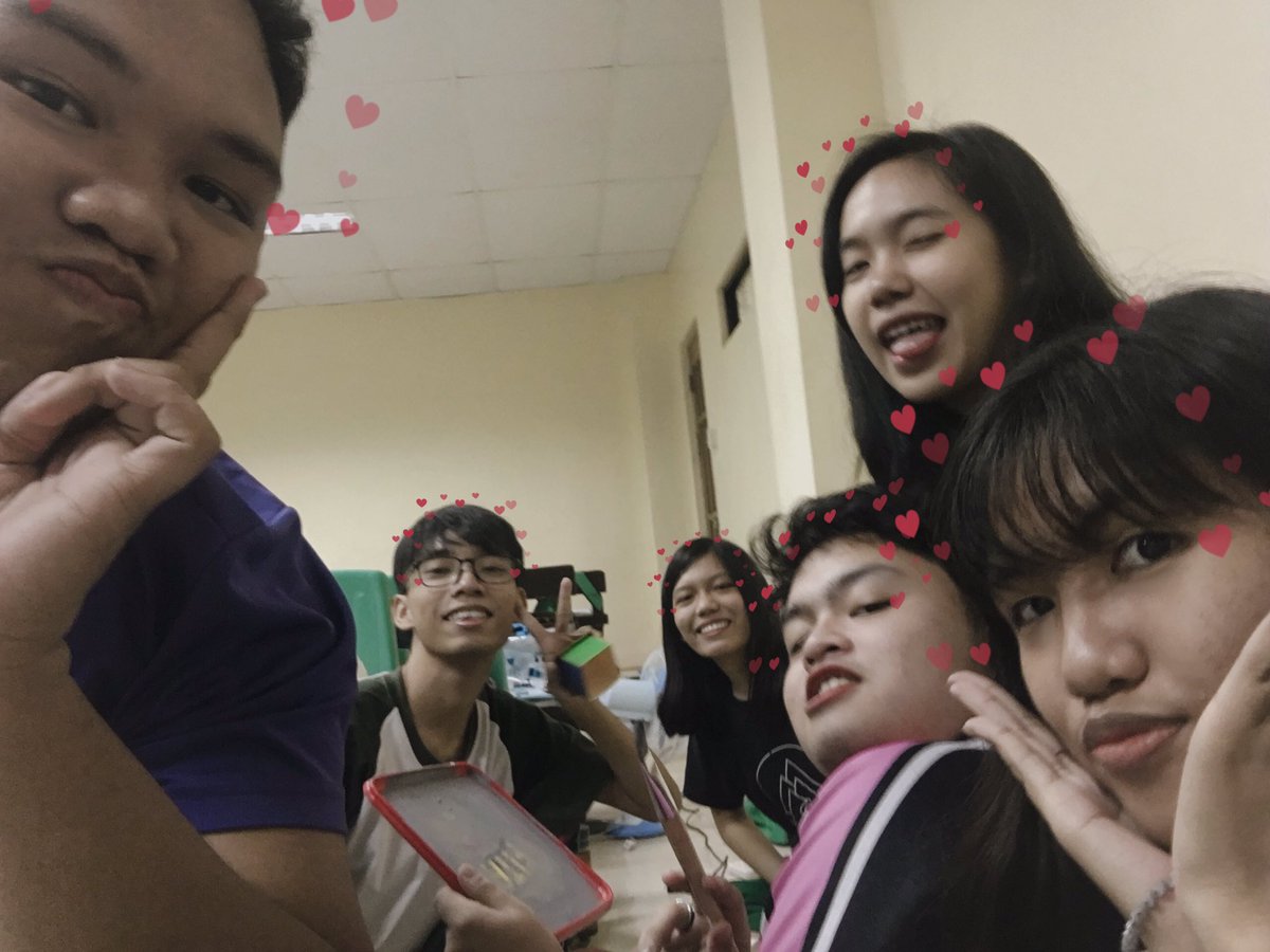 giannagaviola's tweet photo. +@ronqln // wala lang, we cute! 🤗 #BENTEBENTE #PessimusGenus #ThrowBACK2BACK https://t.co/lPkL4mLXMR