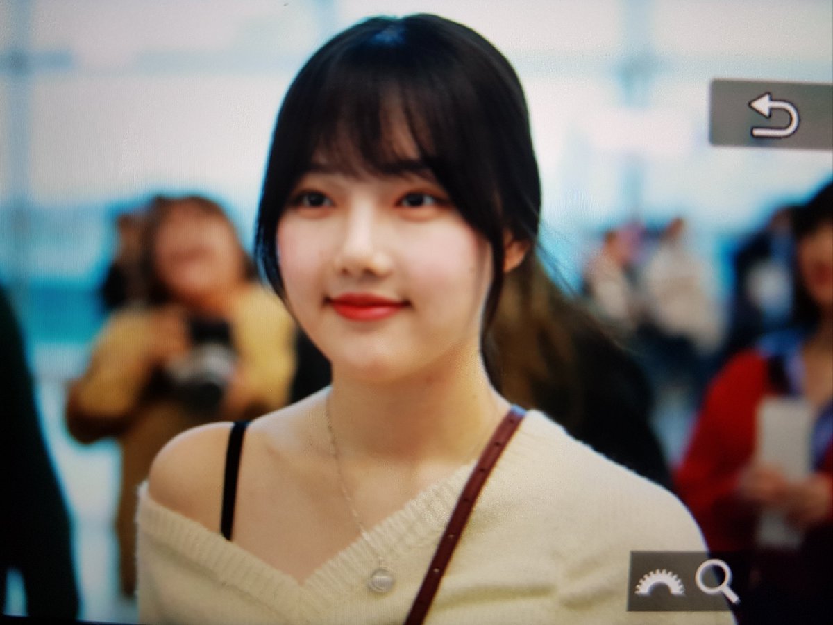 190927 출국 예린 프리뷰
#여자친구 #GFRIEND #예린 #YERIN
👋👋