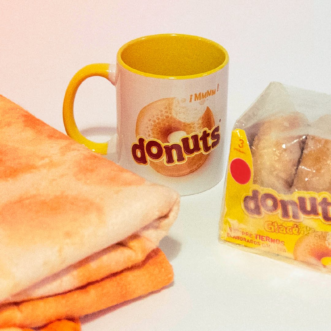GenteDonuts's tweet photo. ¿Quieres ganar una toalla y una taza exclusiva para gente #Donuts? 😱

¡Síguenos en IG y/o FB y participa en nuestro irresistible sorteo! 🍩😎
.
.
.
#septiembre #siempretiernos #nuncaintiernos #momentoirresistible #instadonuts #canarias #elaboradoencanarias #canaryislands https://t.co/zzJm4WMeDG