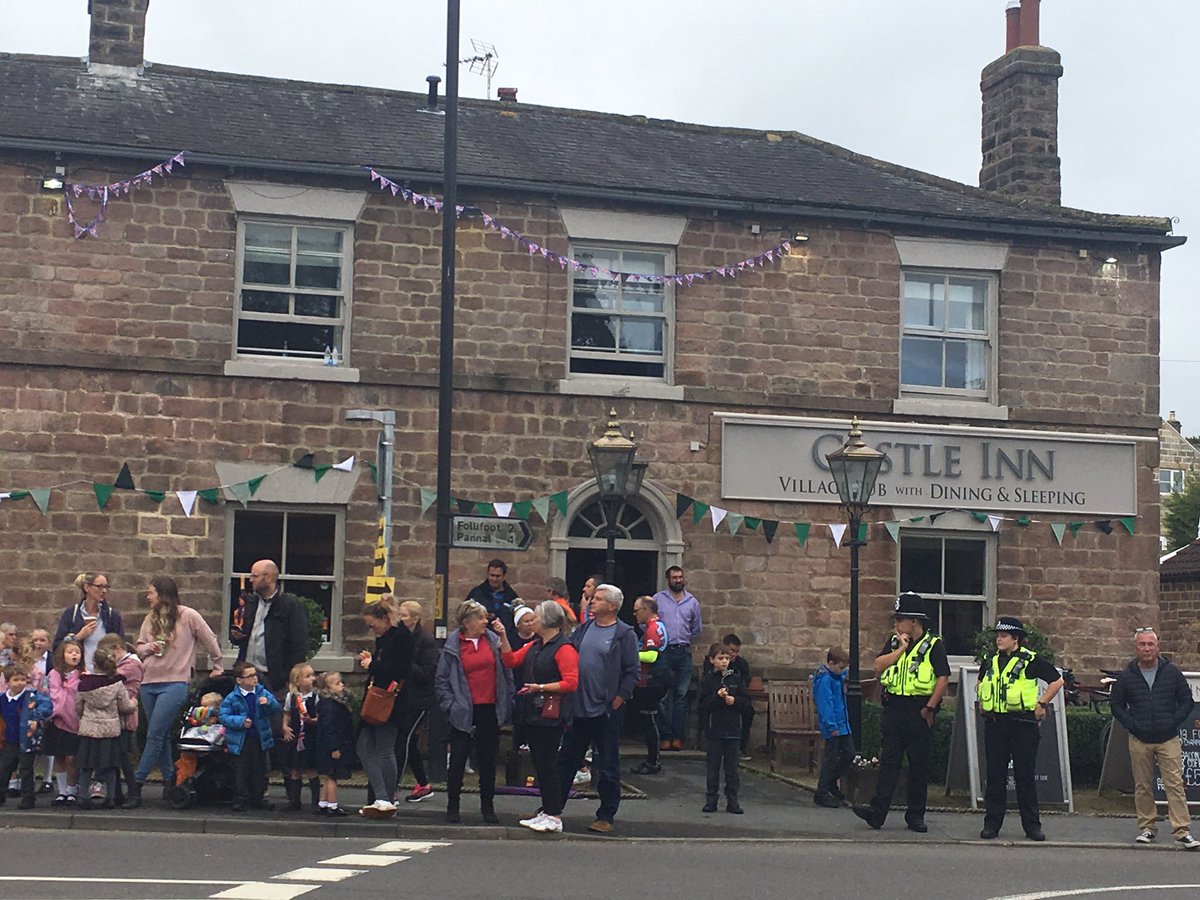 EmilyKerrITV's tweet image. The crowds are out in #Spofforth ready to cheer on the riders in @Yorkshire2019 Nice to see lots of doggy supporters too! @itvcalendar