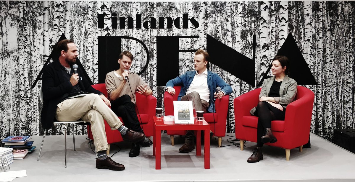 jannestrang's tweet photo. På @bokmassanGbg dag 2 @philipteir intervjuar 'Vasas Flora &amp; Fauna' om deras bok Atlas och hembygdsspråkets betydelse. @ForlagetM #vfof https://t.co/Tgi6JsH9G9